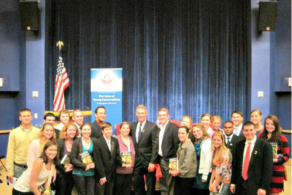 College Republicans pose with former Massachusetts Senator Scott Brown.